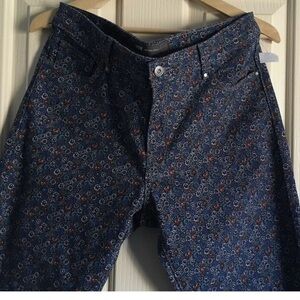 Lewis Women's Mid Rise Jeans 

Floral Flower Blue Gray 

Hippy Halloween 14 M 32